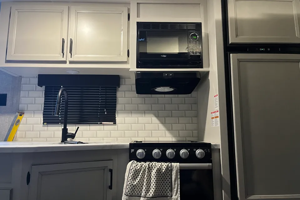 Costa’s Jayco Jayflight Travel Trailer
