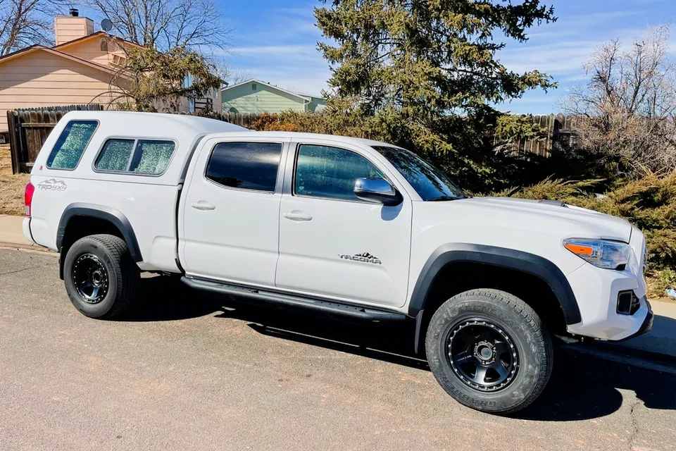 Toyota Tacoma (Longbed) Truck Camper