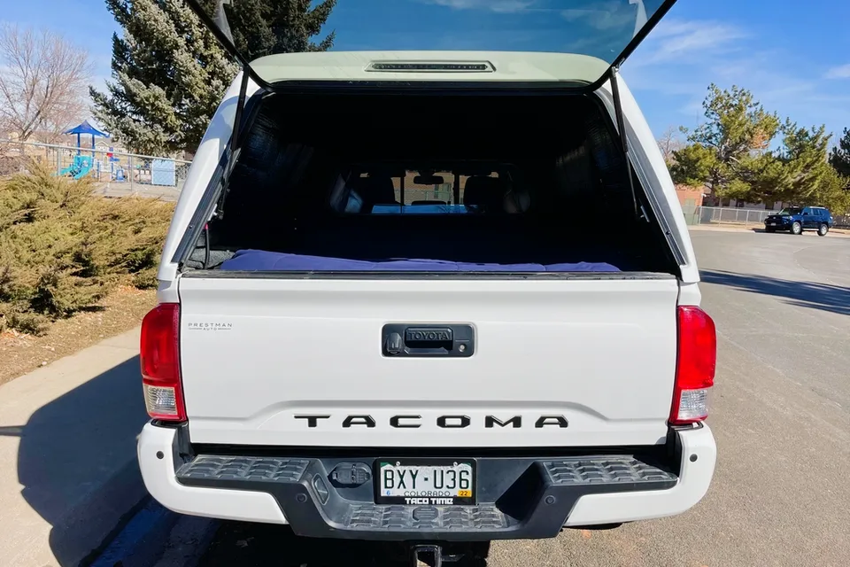 Toyota Tacoma (Longbed) Truck Camper