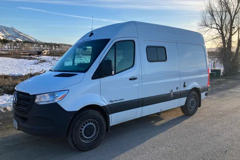 Campervan North America Treasure Chaser
