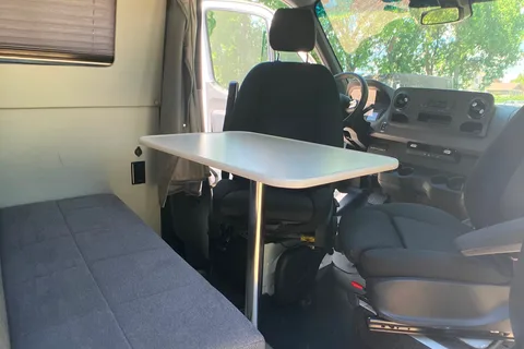 Campervan North America Treasure Chaser