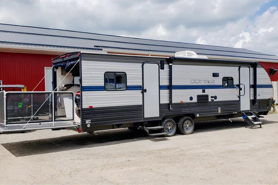 Cedrik's Grey Wolf 27RR Toy Hauler