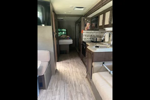 Class A Motor Coach - Pets Allowed