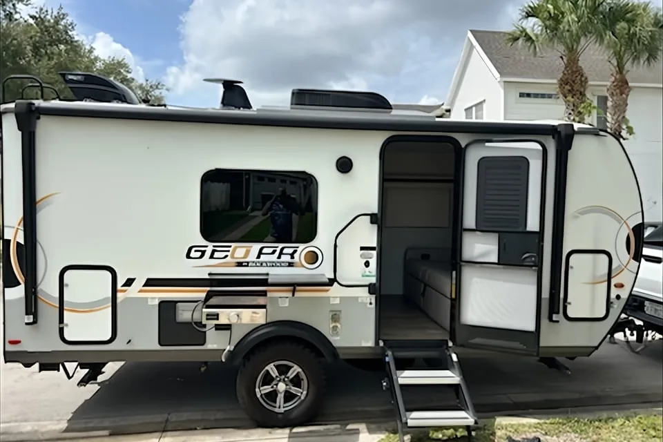 Aliyah's Weekender Geo Pro