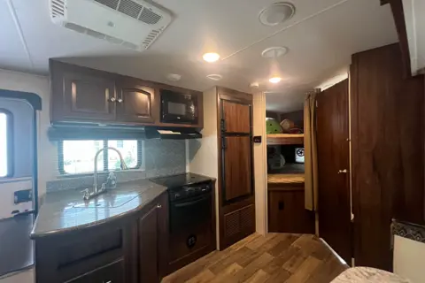 Chase's Heartland Caliber North Trail 24 BHS Travel Trailer