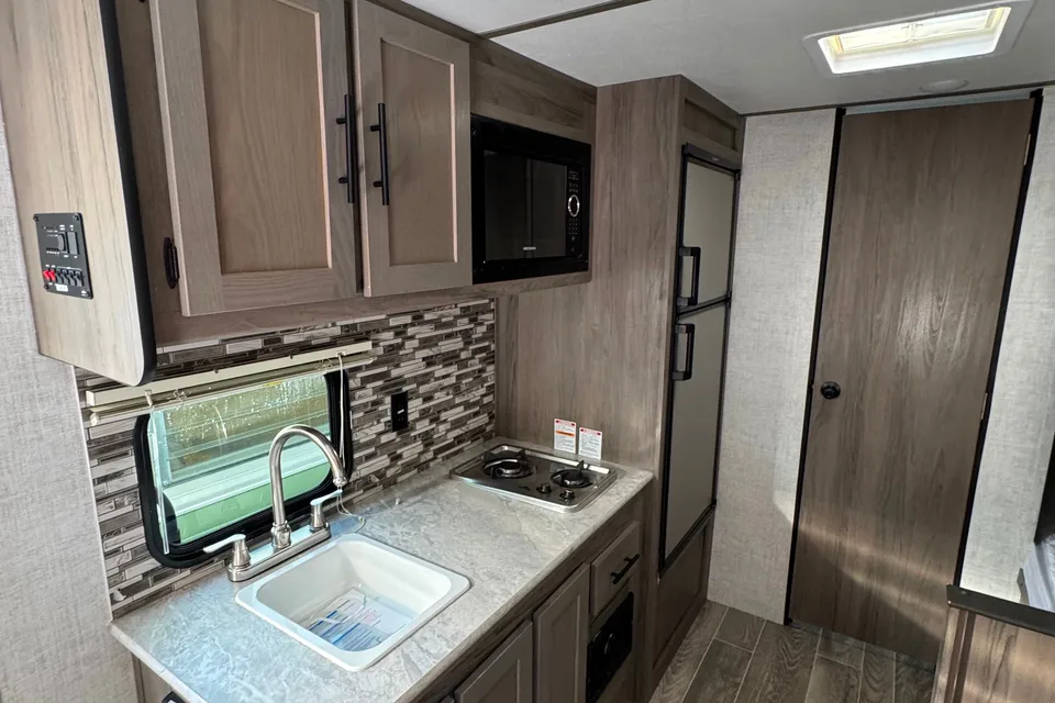 2022 travel trailer 
