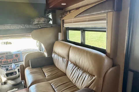 Finny's Jayco Greyhawk Class C