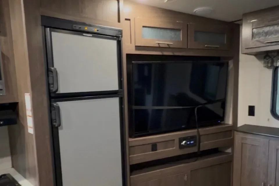 Trini's Keystone Hideout Fifth Wheel
