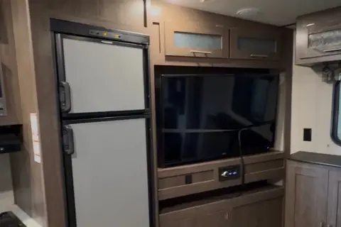 Trini's Keystone Hideout Fifth Wheel