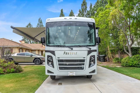 Tim’ s Coachmen Pursuit E9