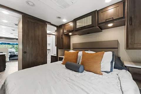 Tim’ s Coachmen Pursuit E9