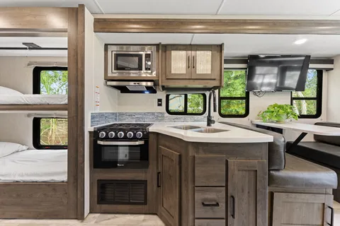 Tim’ s Coachmen Pursuit E9