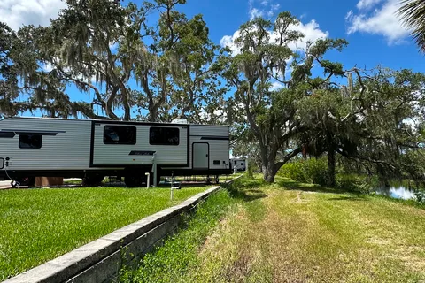 2025 Silver Lake 3250QB -King Master + 2ND Bedroom
