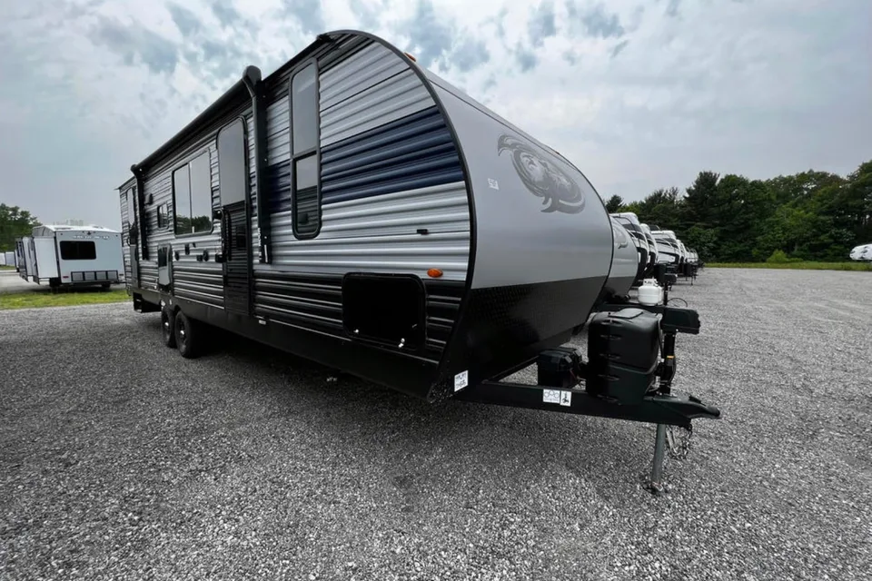 9 person - Family friendly and lots of room