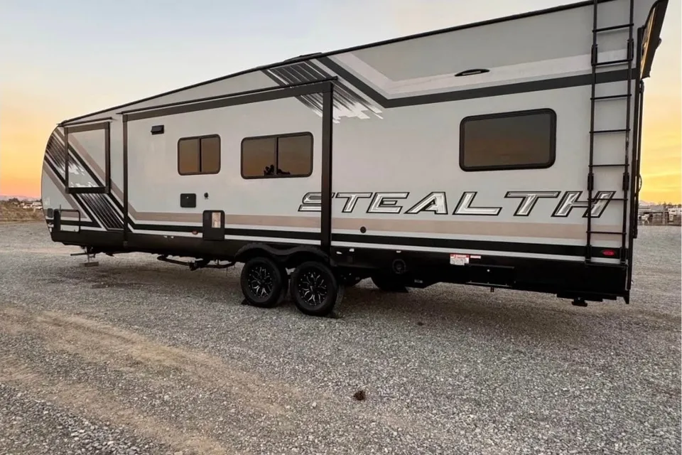 Mitchell's Forest River Ks3016g Toy Hauler