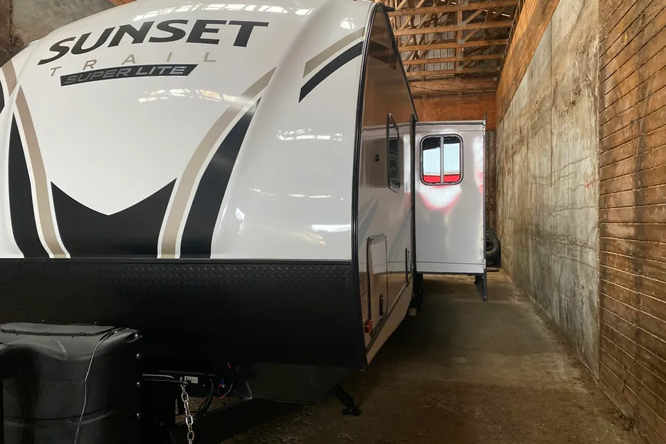 April's Sunset trails 331BH Travel Trailer