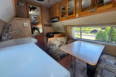 Kailen's Okanagan class b Campervan