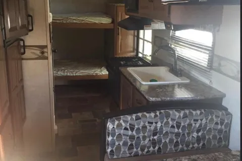IBB-RV Keystone Outback Roulotte