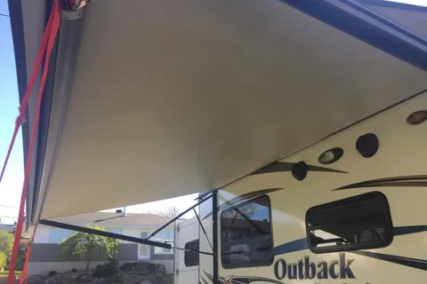 IBB-RV Keystone Outback Roulotte