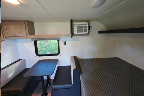 David's Cruiser RV Avenir 17BH Travel Trailer