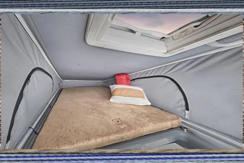 2023 Fully Equipped Camper Van for Unforgettable Adventures