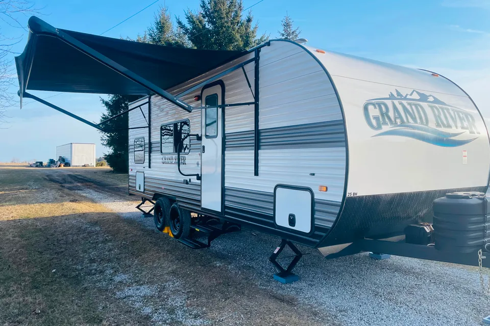 Grand River 25BH Travel Trailer