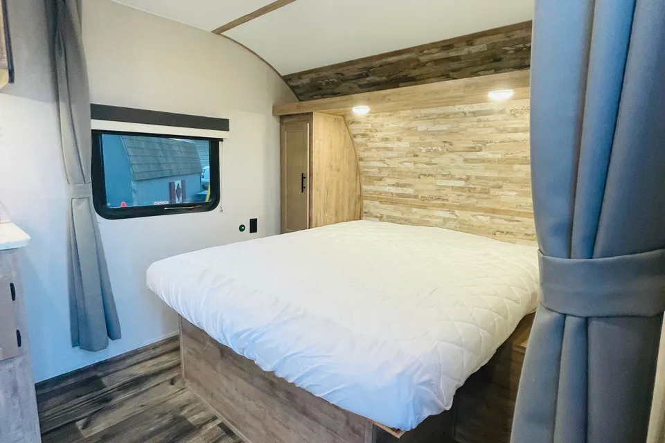 Grand River 25BH Travel Trailer