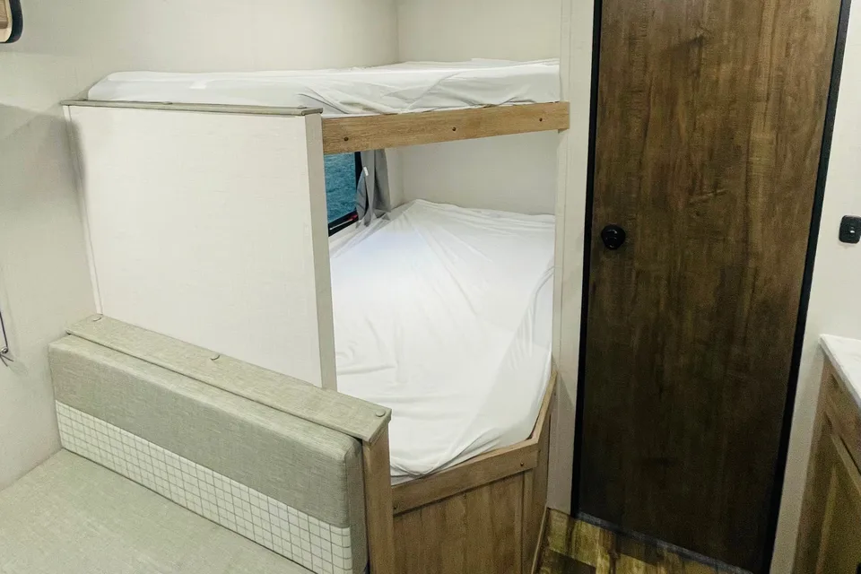 Grand River 25BH Travel Trailer