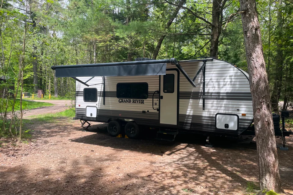 Grand River 25BH Travel Trailer