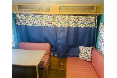 Retro Vintage Hybrid Trailer + Extras Delivery Only