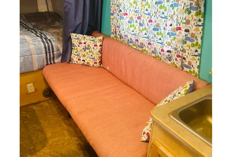 Retro Vintage Hybrid Trailer + Extras Delivery Only