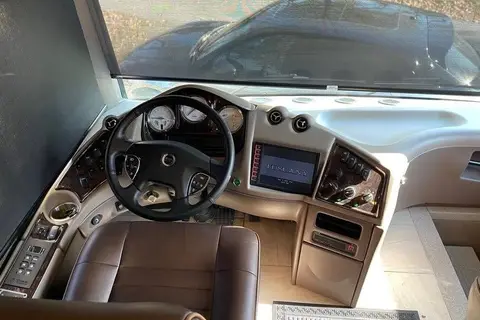 John's Thor Motor Coach Tucsany 44MT Class A