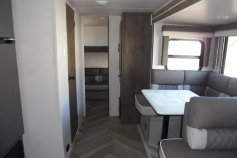 Roaming retreat