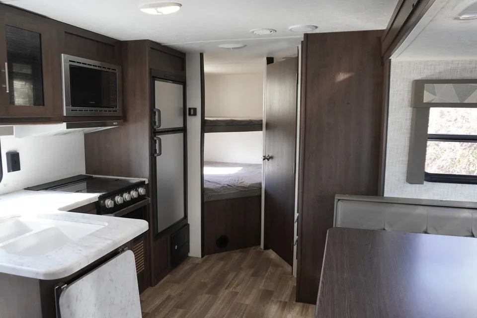 Daniel's Keystone Wildwood 243BHXL Travel Trailer