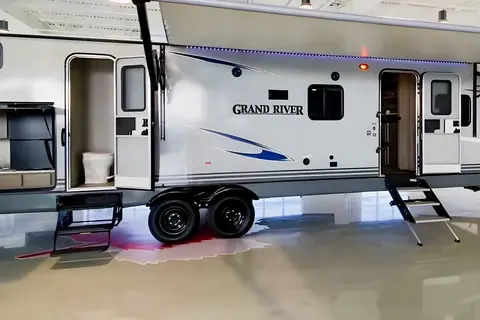 Jackson’s Getaway Rental Bunkhouse Travel Trailer