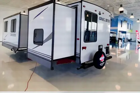 Jackson’s Getaway Rental Bunkhouse Travel Trailer