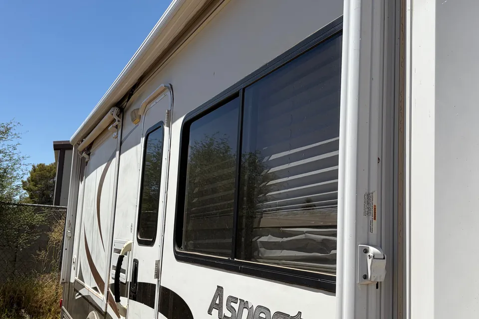 Resting Camp Face class c rv