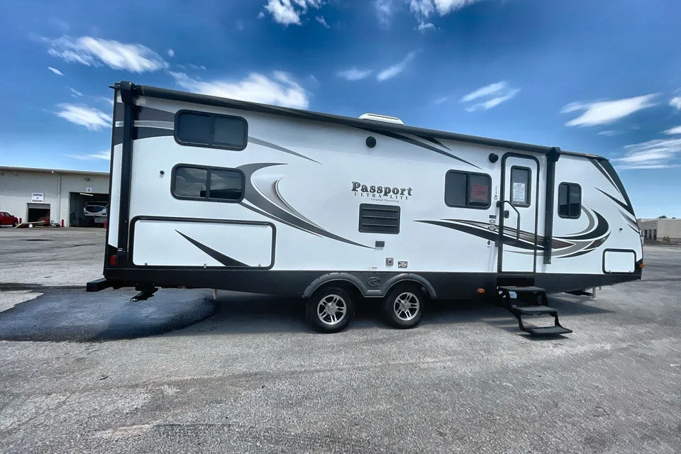 Passport Ultra Light | Driftwood Vacation