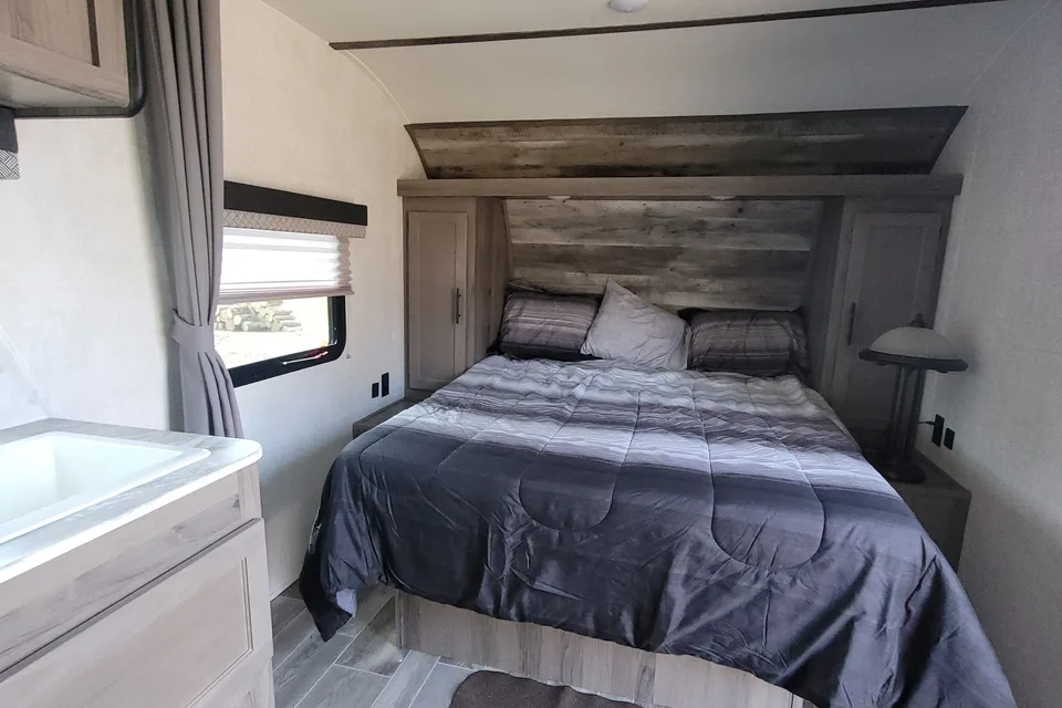 2022 Grand River 26BH Travel Trailer