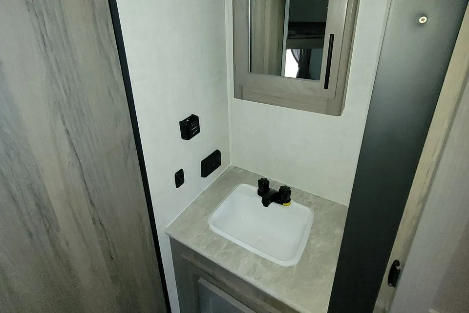 2022 Grand River 26BH Travel Trailer