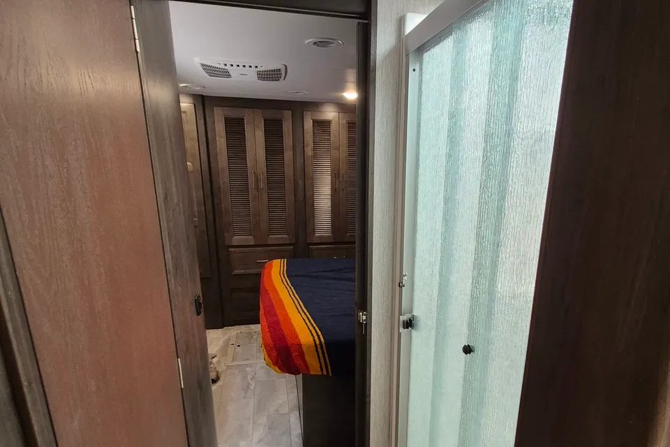 jim's Coachman sportscoach 339ds Class A