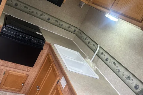 Mike's Travelaire RW264 Fifth Wheel