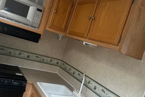 Mike's Travelaire RW264 Fifth Wheel