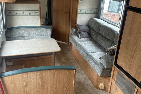 Mike's Travelaire RW264 Fifth Wheel