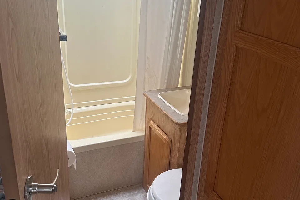 Mike's Travelaire RW264 Fifth Wheel