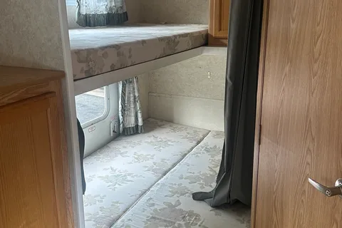 Mike's Travelaire RW264 Fifth Wheel