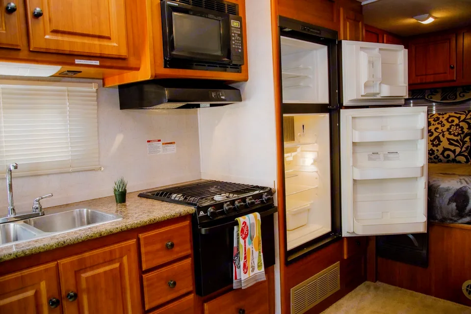 Tioga Ranger 25Ft. W/ Slide- Rusty'S RV Adventure