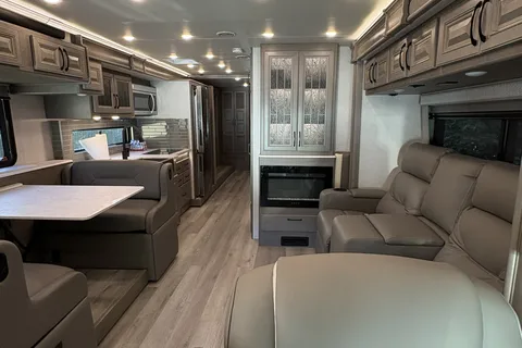 Zach's Fleetwood Frontier 34 GT Class A