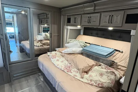 Zach's Fleetwood Frontier 34 GT Class A