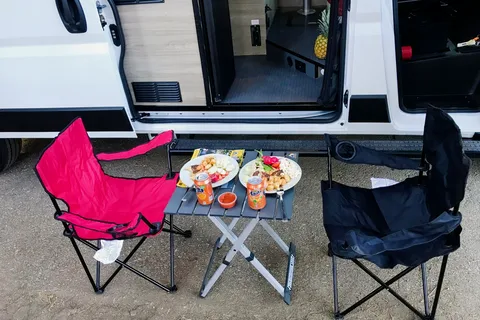 2022 Winnebago Solis-4 seats, 4 sleeps